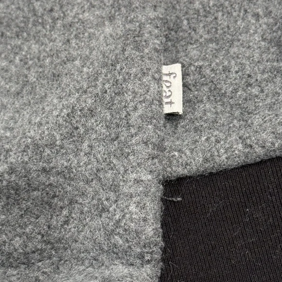 NWT Feat BlanketBlend Crewneck Sweatshirt - Hazy Black - Medium - Picture 6 of 9